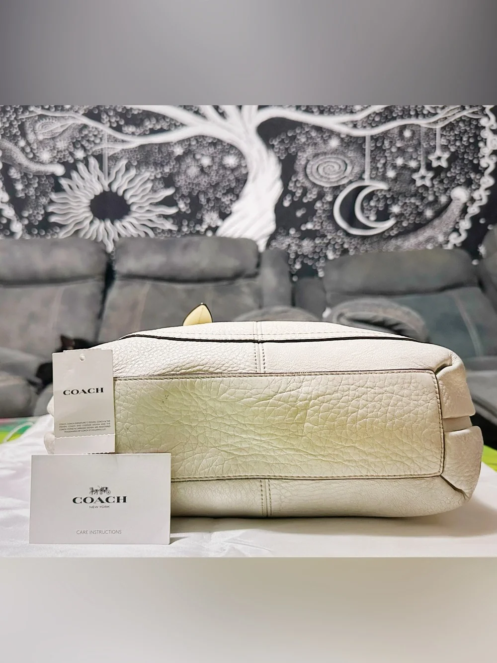 Vintage style Coach soho Shoulder Bag Cream soft Leather - Picture 17 of 17
